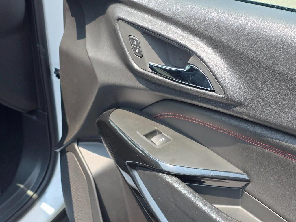 new 2025 Chevrolet Trax car, priced at $27,349