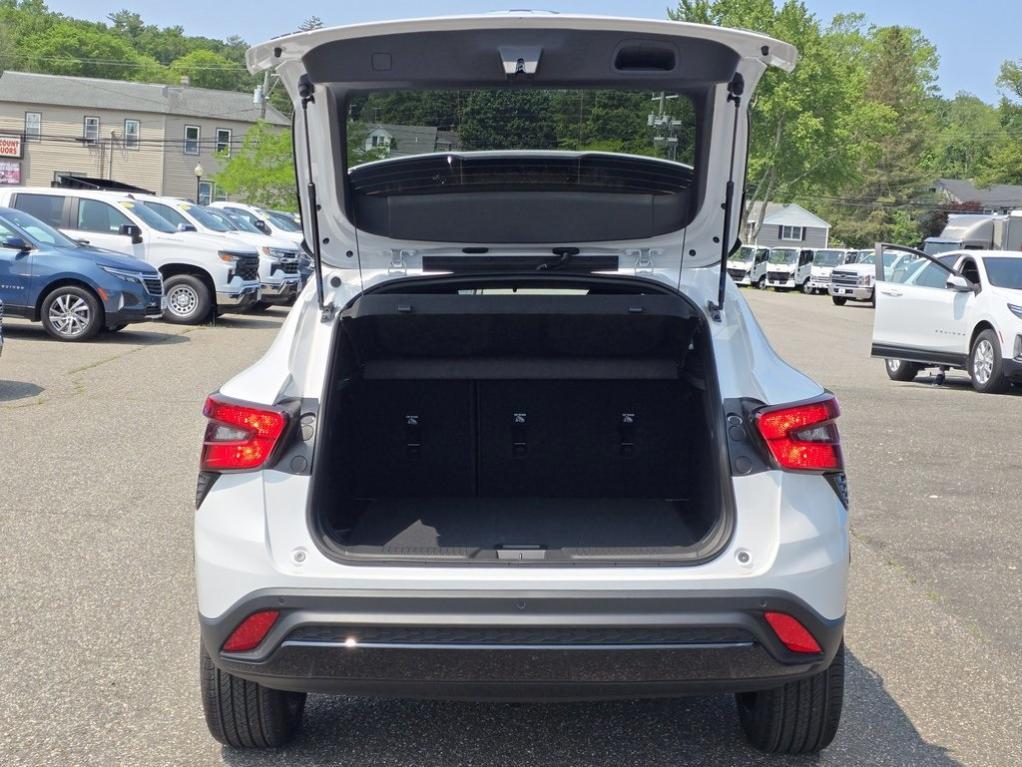 new 2025 Chevrolet Trax car, priced at $27,349