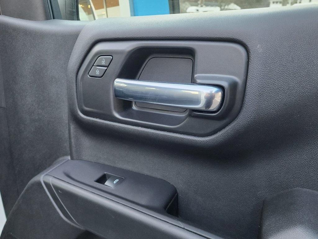 used 2024 Chevrolet Silverado 1500 car, priced at $35,631