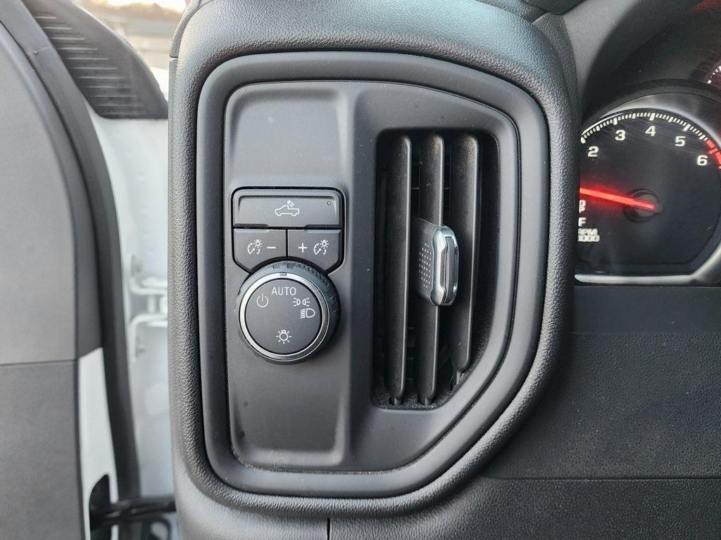 used 2024 Chevrolet Silverado 1500 car, priced at $35,631