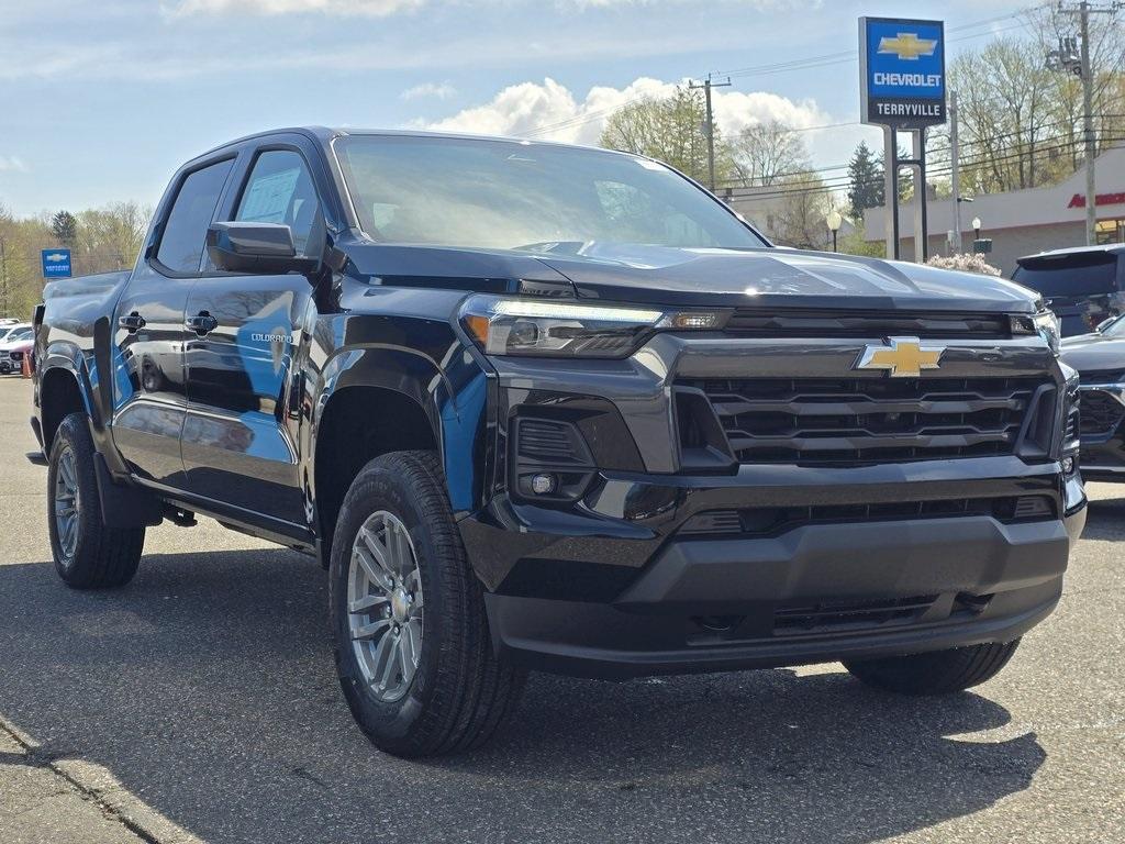 new 2025 Chevrolet Colorado car, priced at $45,425