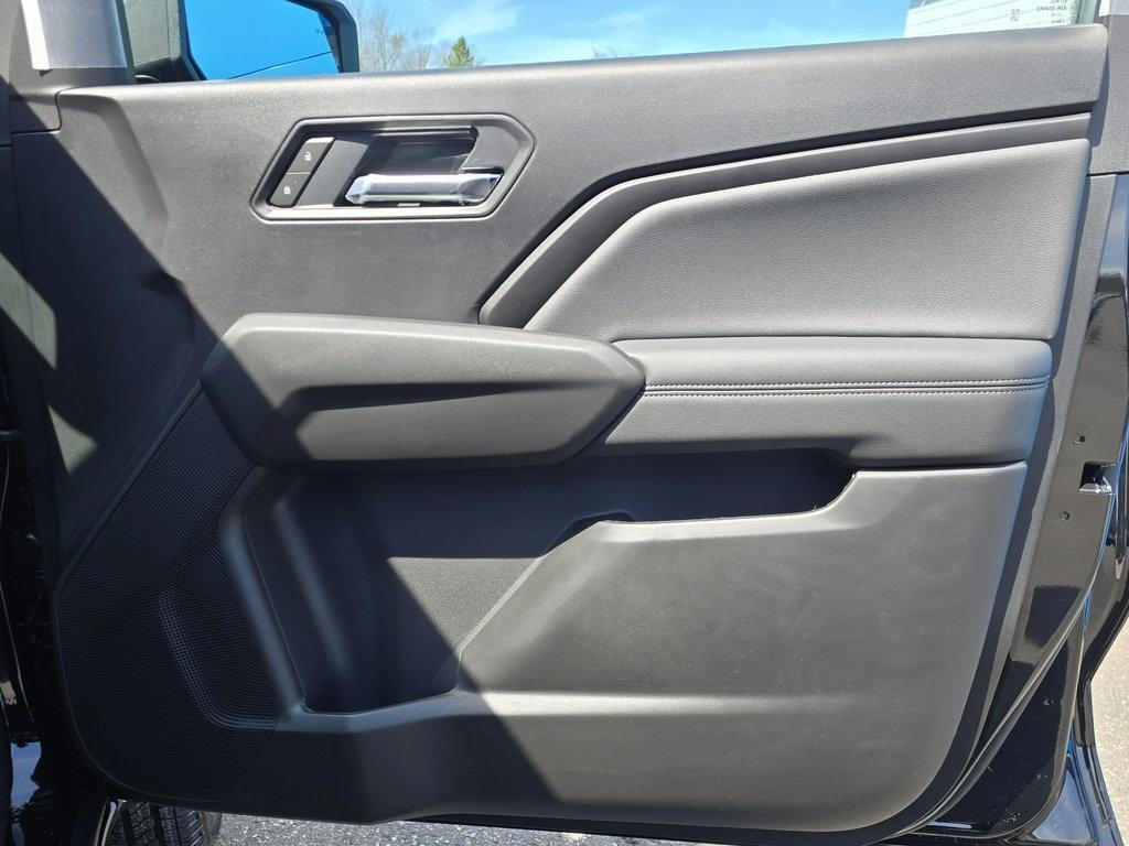 new 2025 Chevrolet Colorado car, priced at $45,425