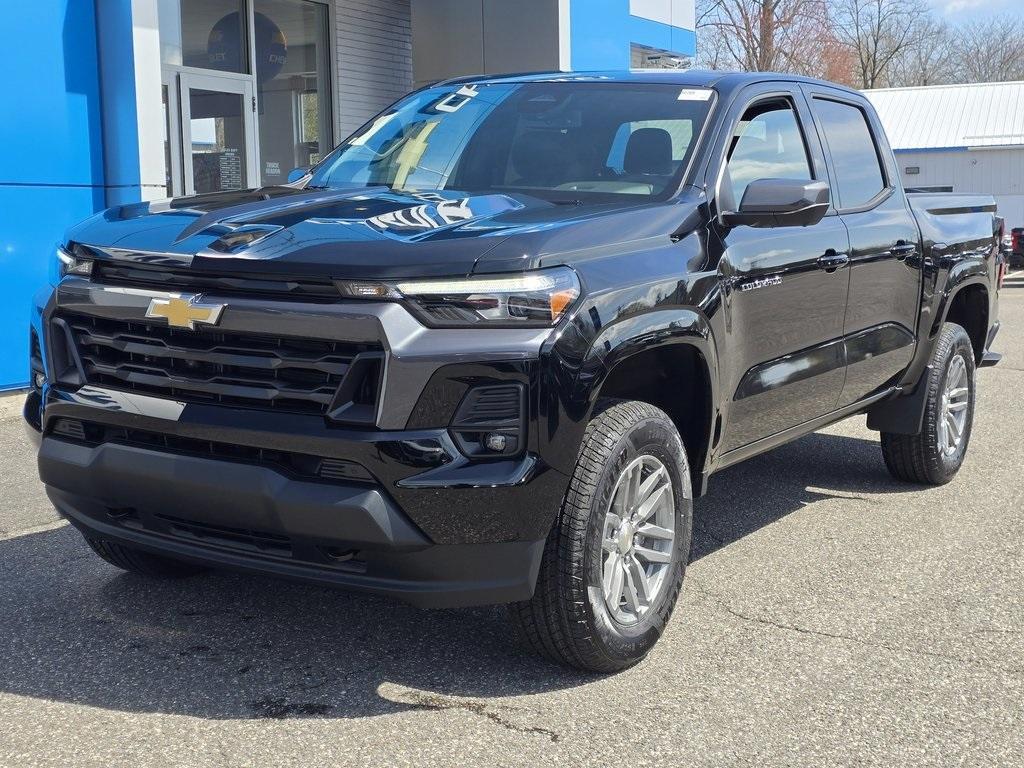 new 2025 Chevrolet Colorado car, priced at $45,425