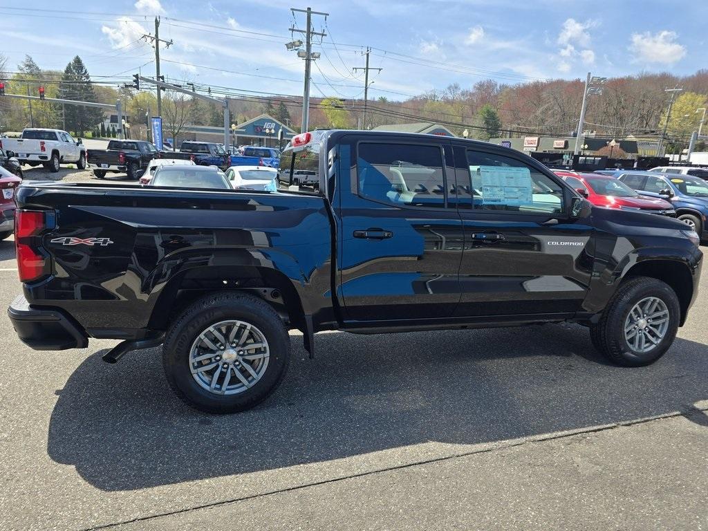 new 2025 Chevrolet Colorado car, priced at $45,425