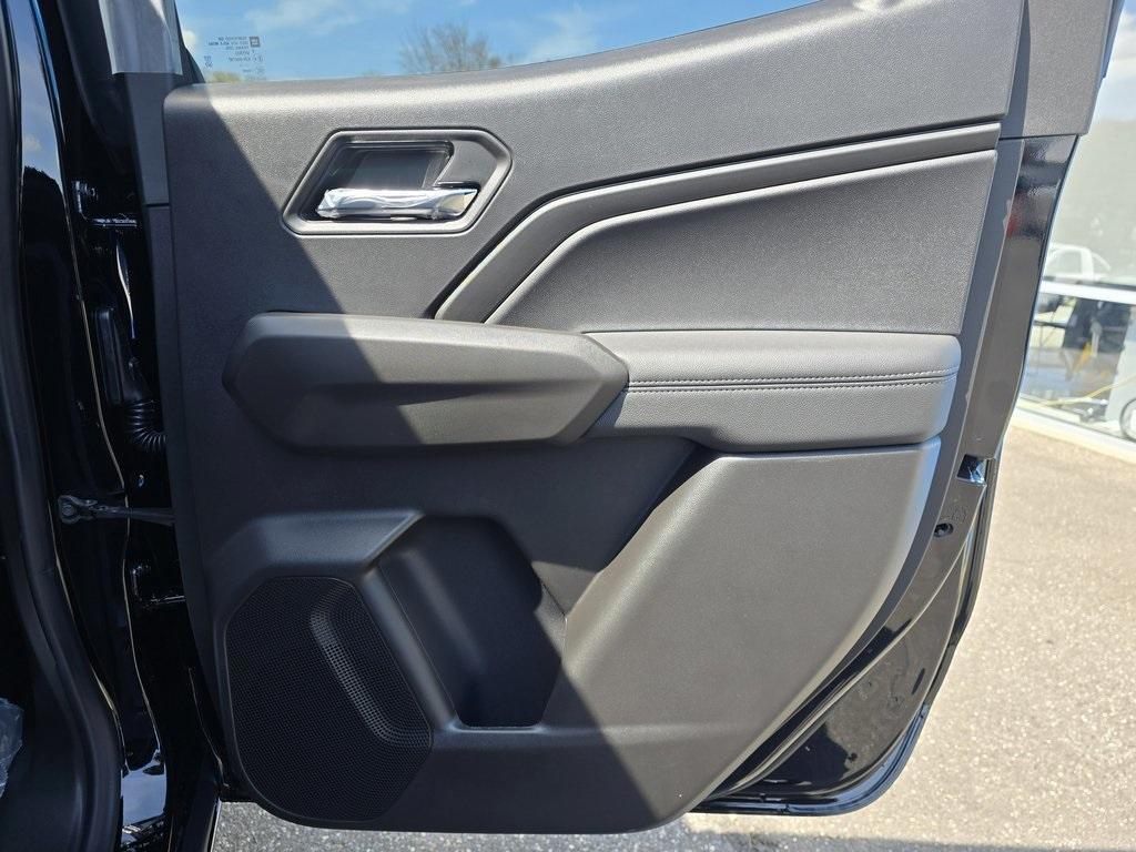 new 2025 Chevrolet Colorado car, priced at $45,425