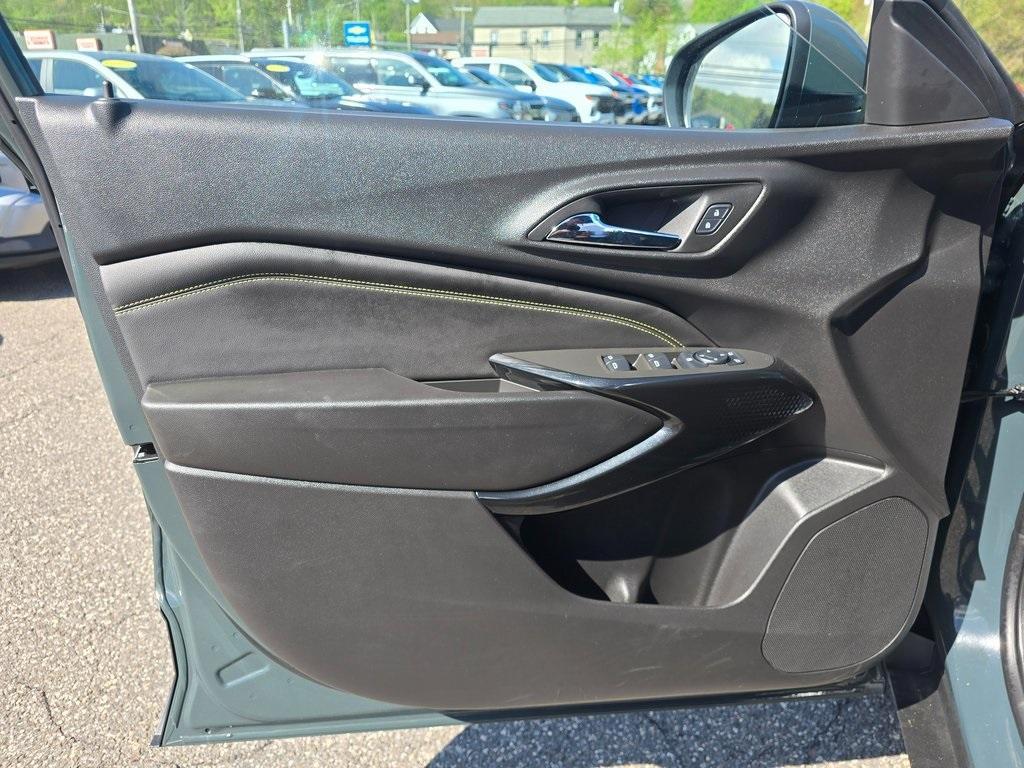 used 2025 Chevrolet Trax car, priced at $26,936