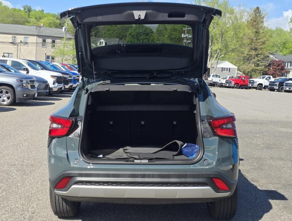 used 2025 Chevrolet Trax car, priced at $26,936