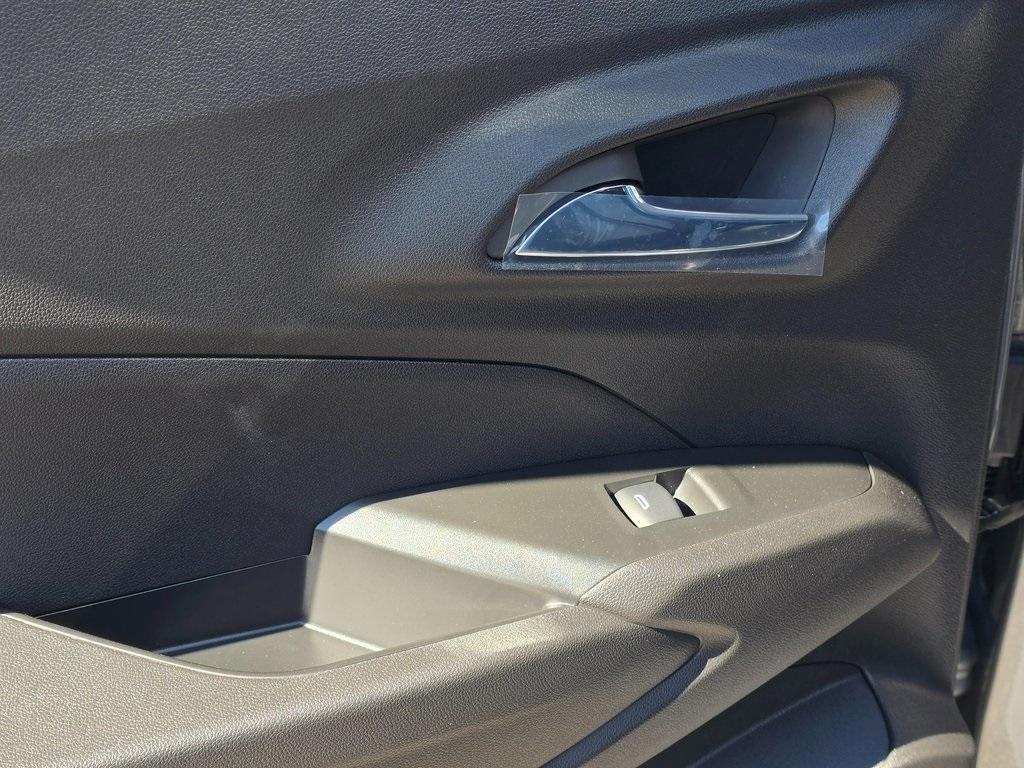 new 2025 Chevrolet Trax car, priced at $22,937