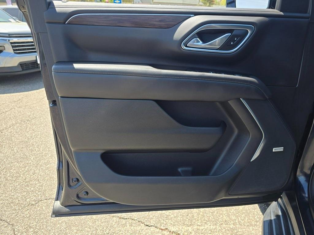 used 2021 Chevrolet Suburban car, priced at $51,978