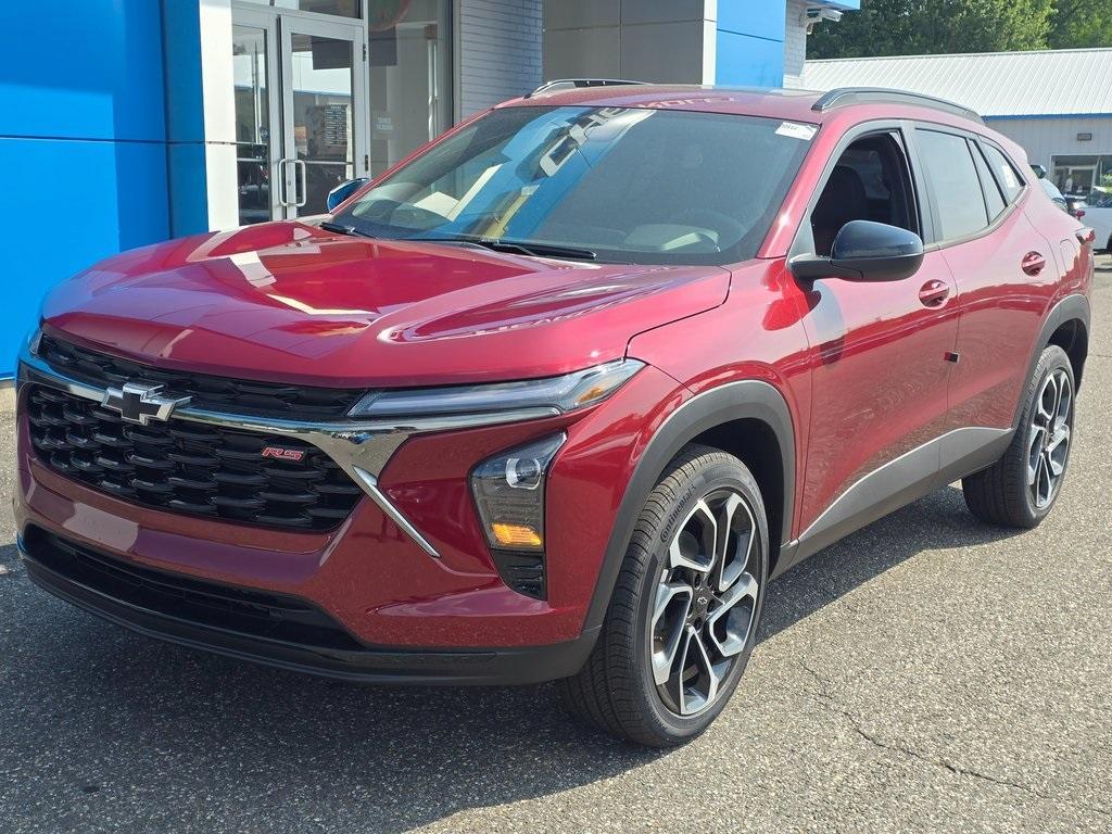 new 2025 Chevrolet Trax car, priced at $27,640