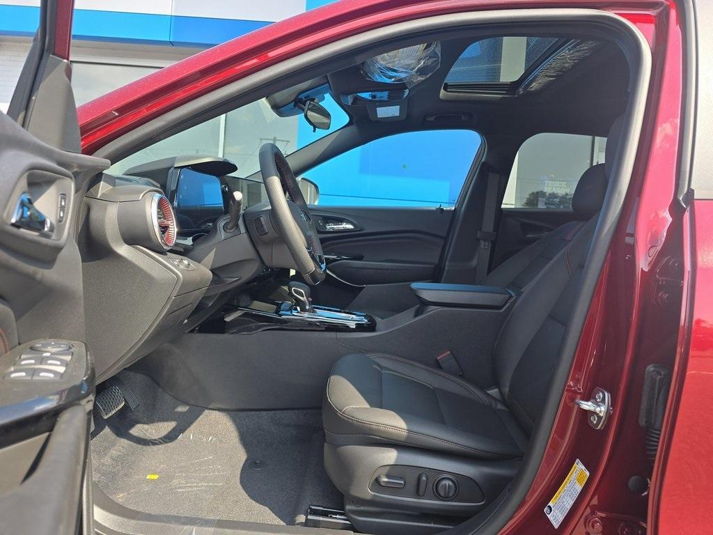 new 2025 Chevrolet Trax car, priced at $27,640