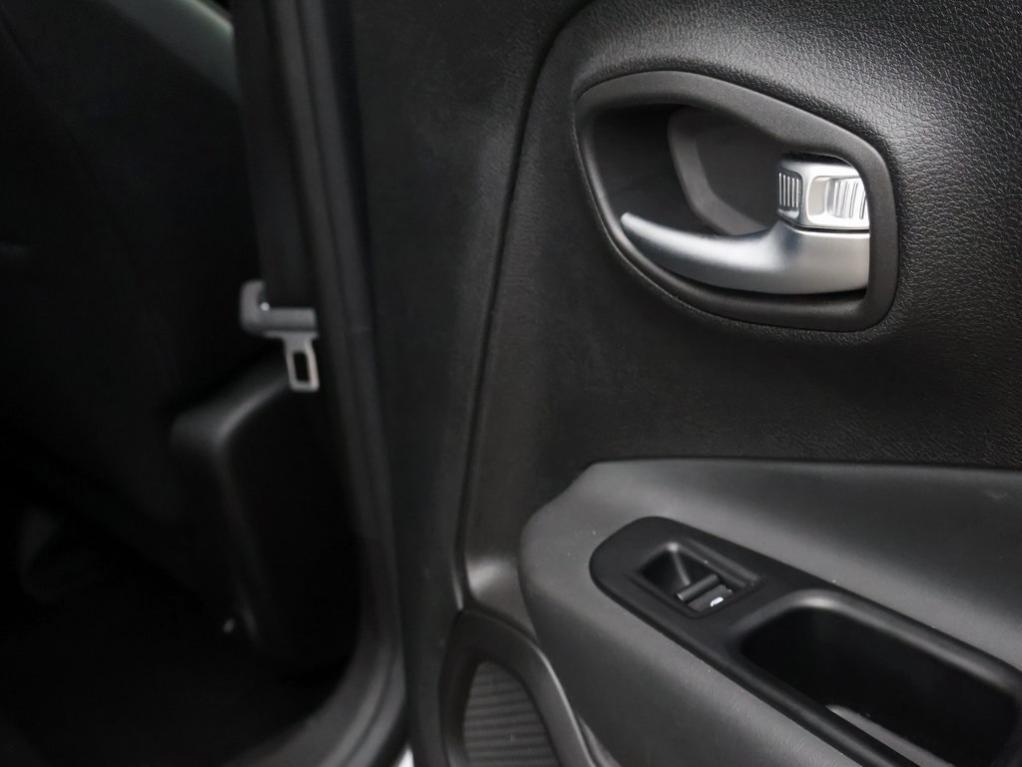 used 2020 Jeep Renegade car, priced at $18,148