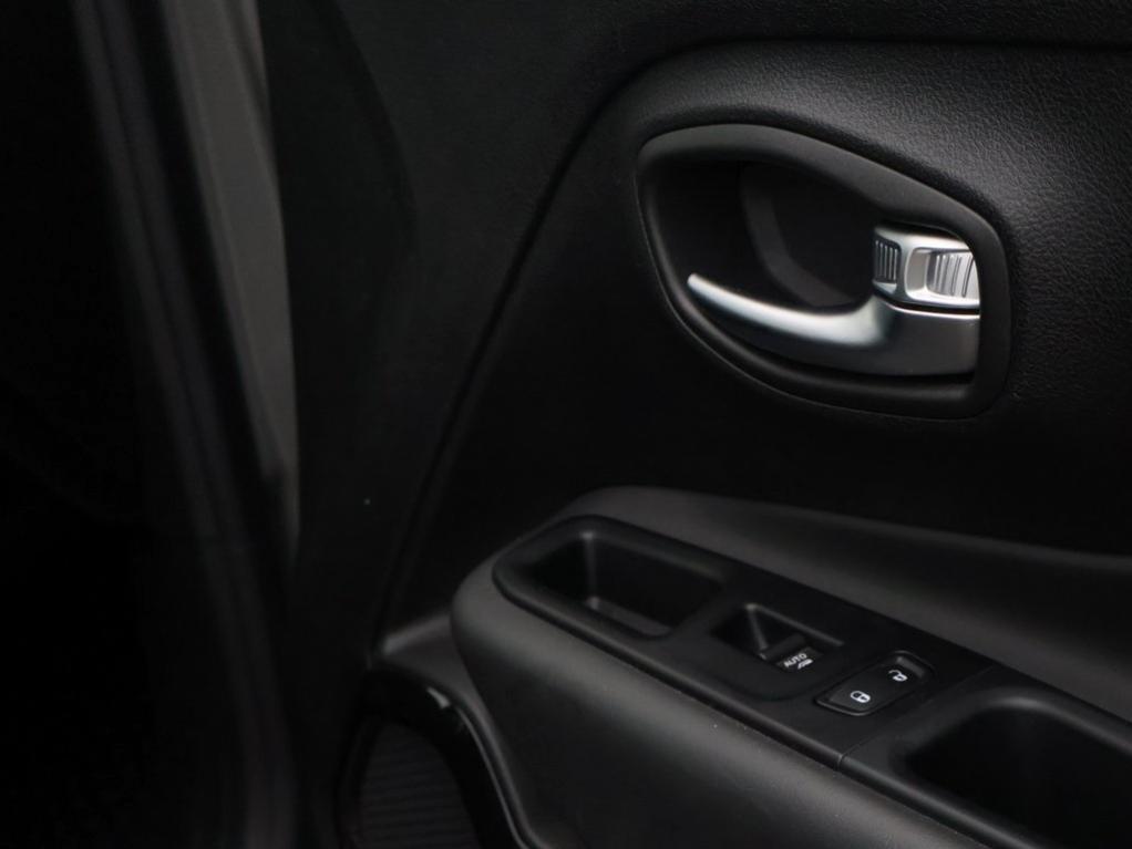 used 2020 Jeep Renegade car, priced at $18,148