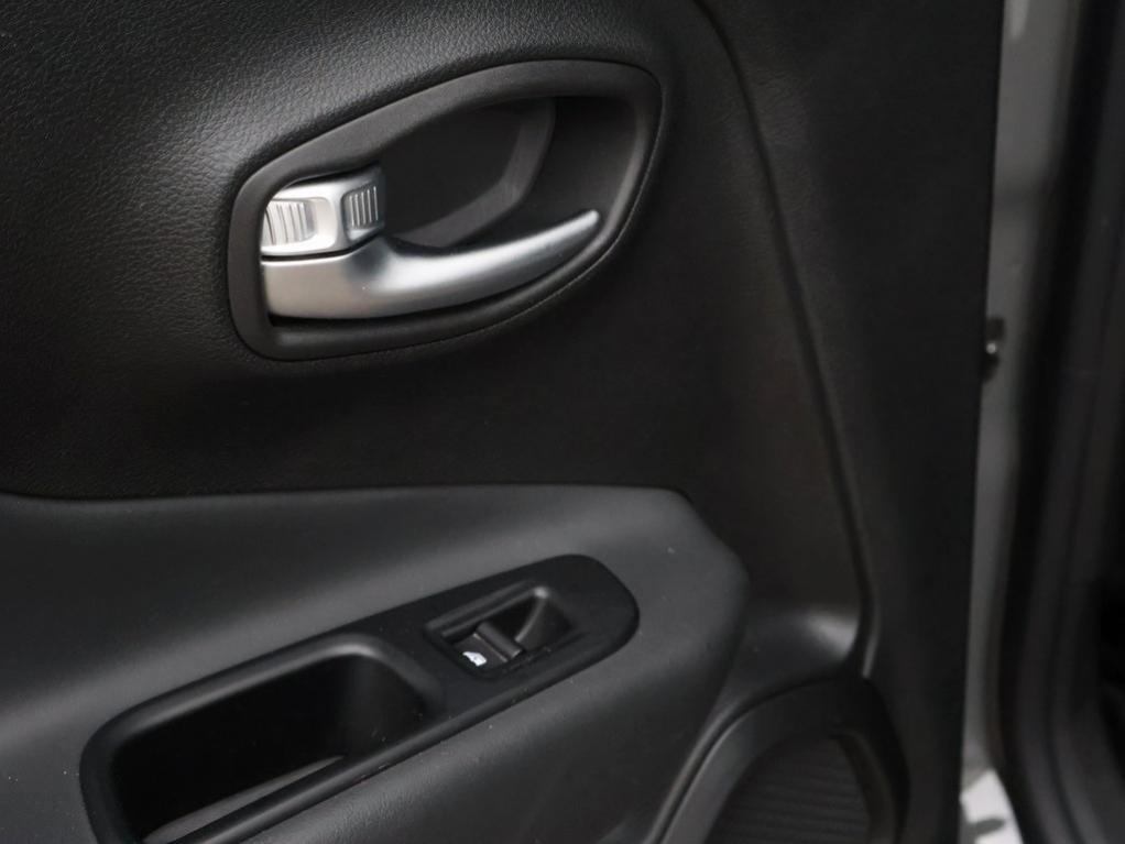 used 2020 Jeep Renegade car, priced at $18,148