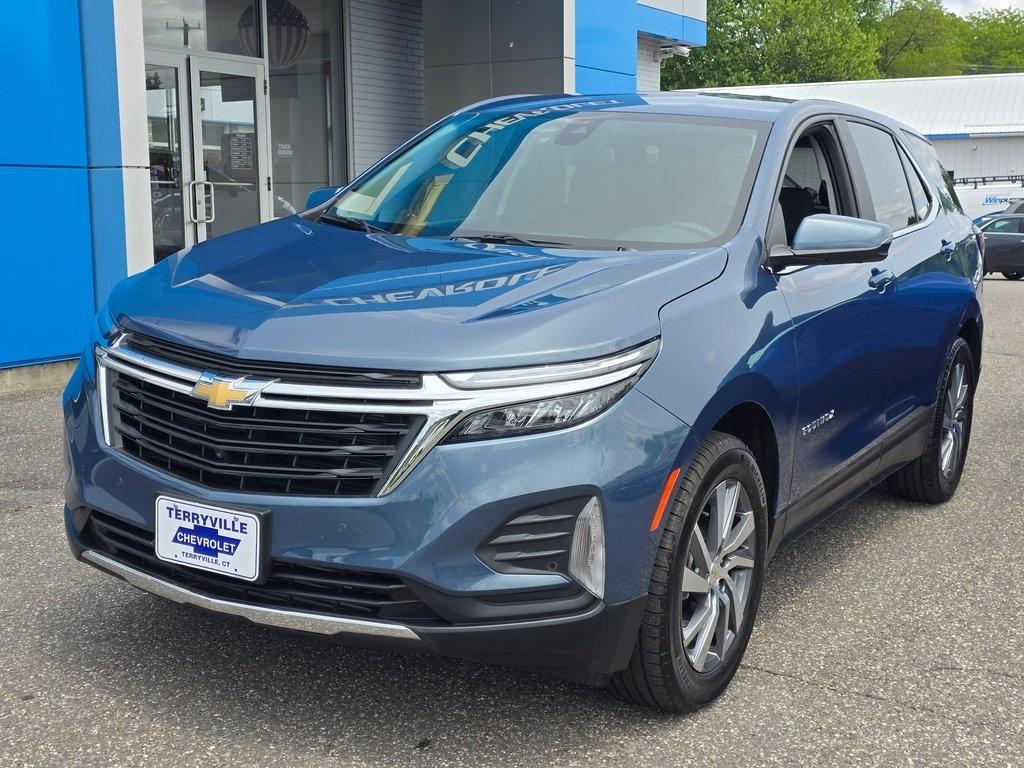 used 2024 Chevrolet Equinox car, priced at $26,399