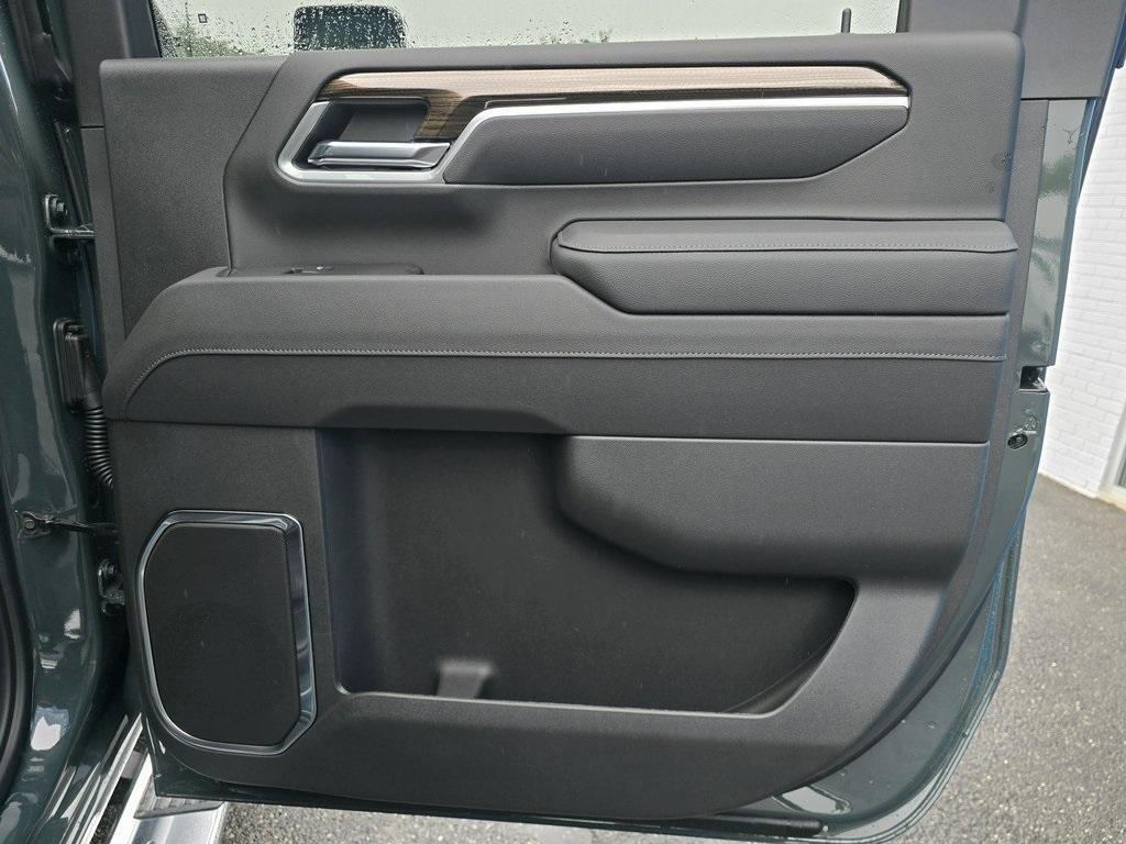 new 2025 Chevrolet Silverado 2500 car, priced at $64,415