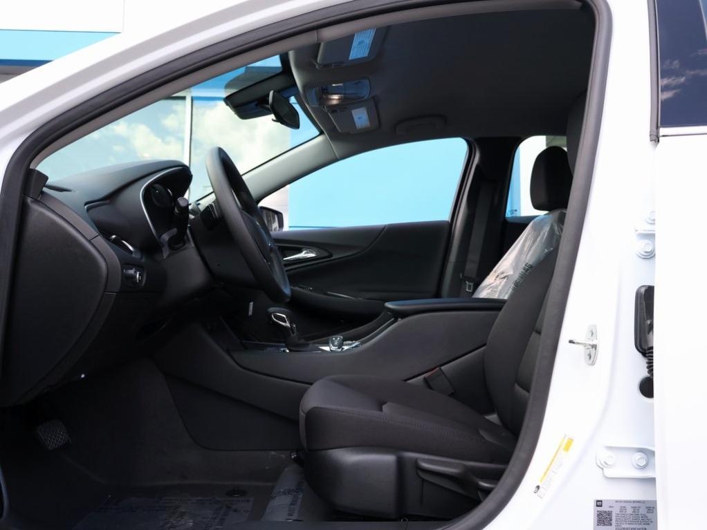 new 2025 Chevrolet Malibu car, priced at $26,597