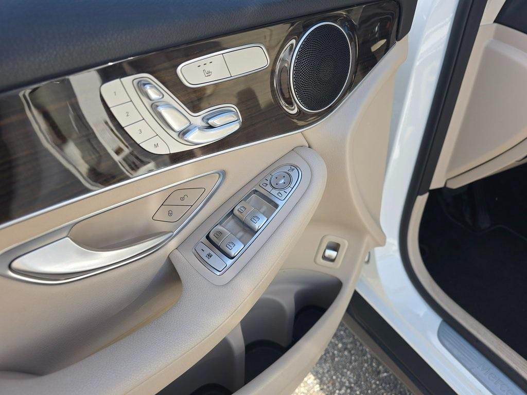used 2020 Mercedes-Benz GLC 300 car, priced at $24,299
