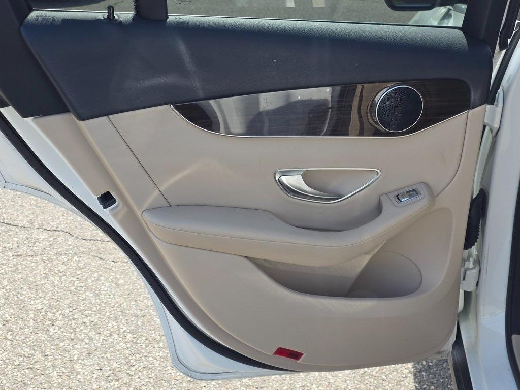 used 2020 Mercedes-Benz GLC 300 car, priced at $24,299