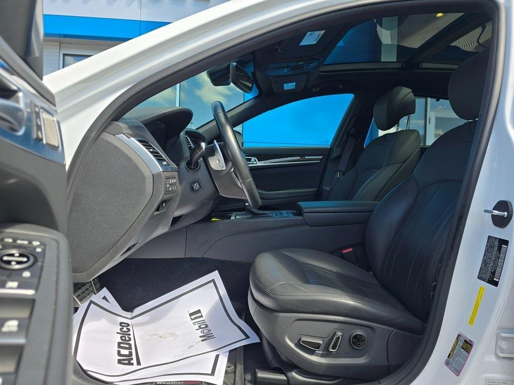 used 2020 Genesis G80 car, priced at $30,299