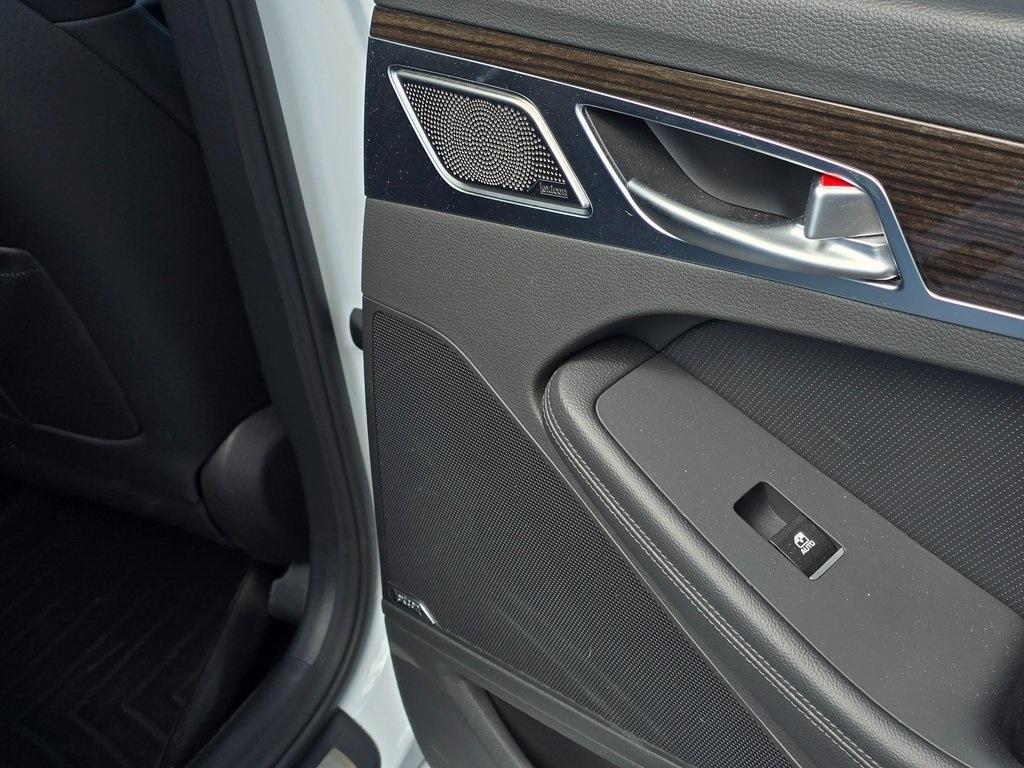 used 2020 Genesis G80 car, priced at $30,299