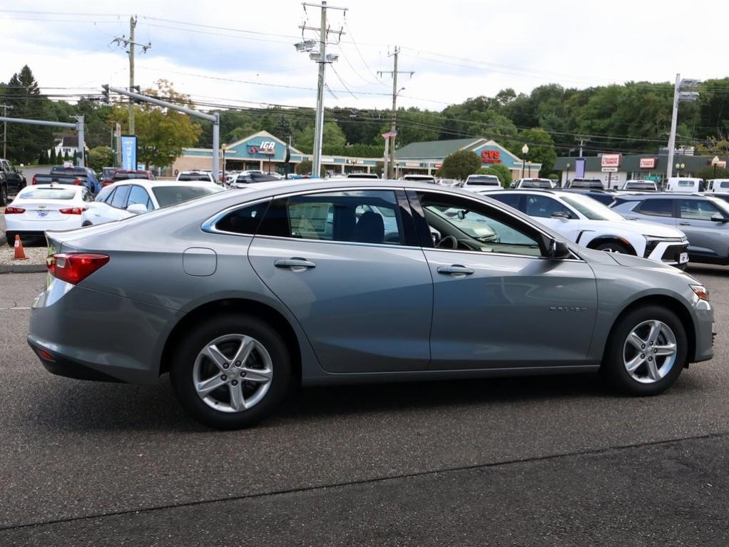 new 2025 Chevrolet Malibu car, priced at $26,355