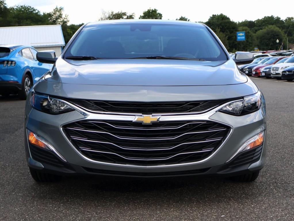 new 2025 Chevrolet Malibu car, priced at $26,355