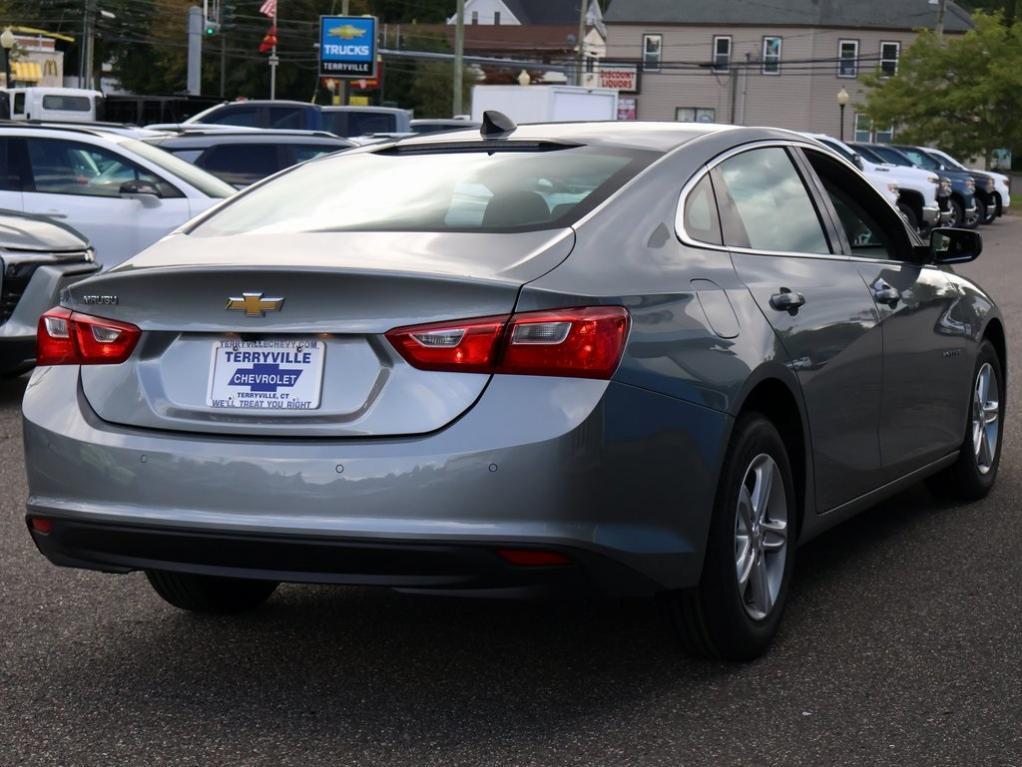 new 2025 Chevrolet Malibu car, priced at $26,355