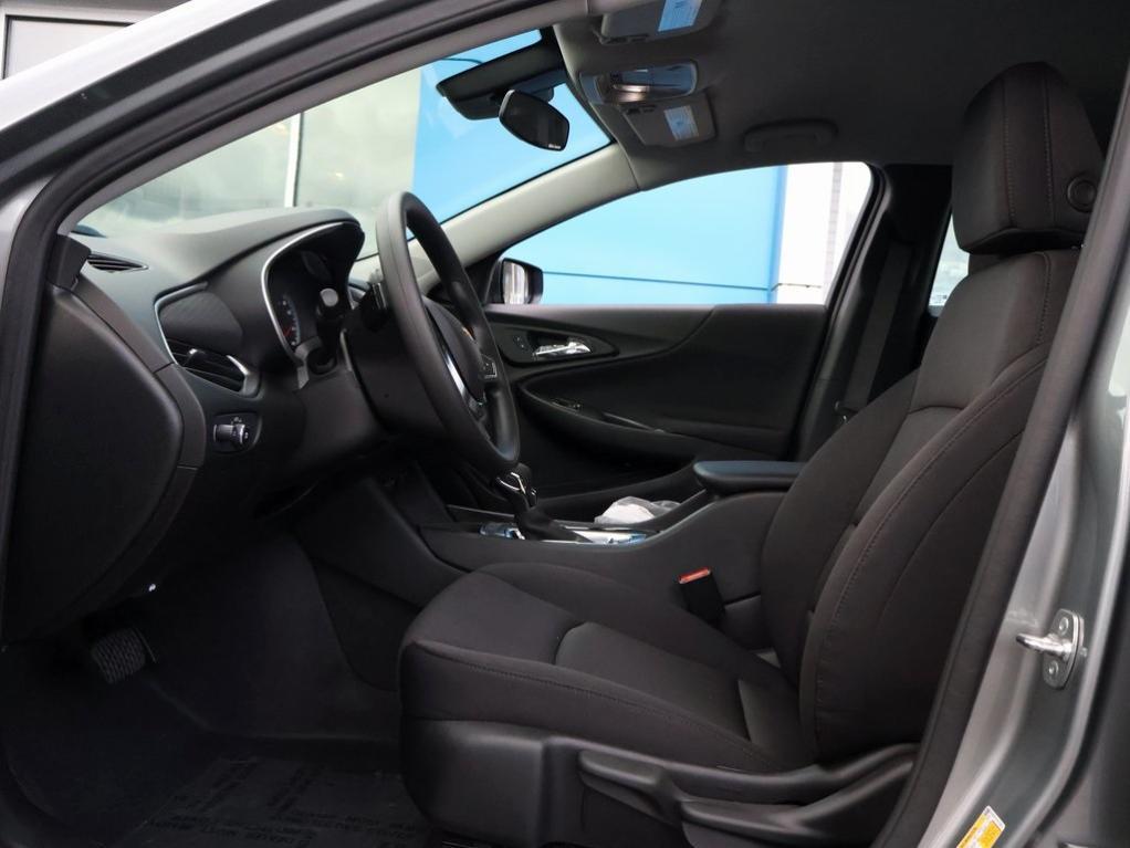 new 2025 Chevrolet Malibu car, priced at $26,355