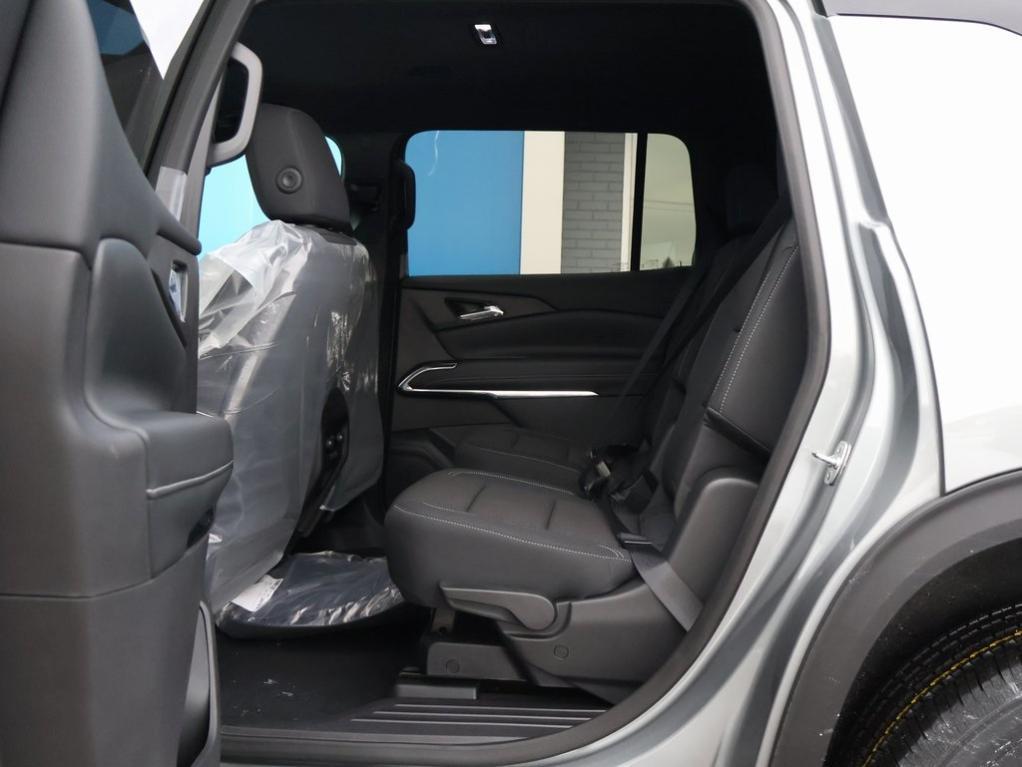 new 2025 Chevrolet Traverse car, priced at $42,055