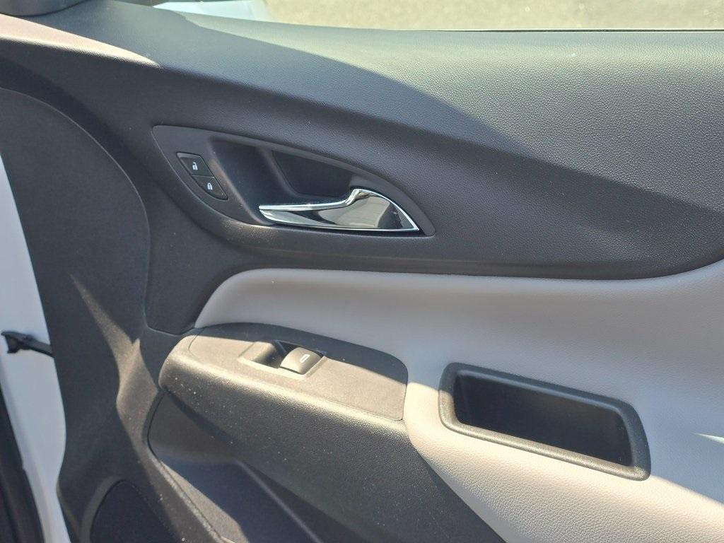 used 2024 Chevrolet Equinox car, priced at $24,039