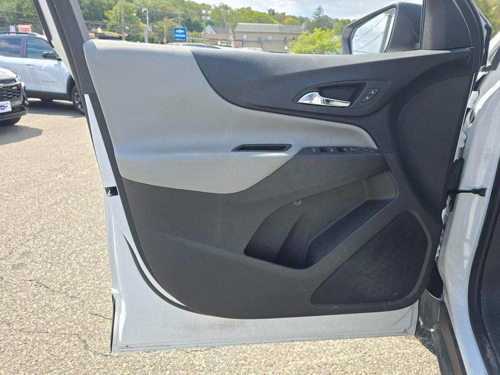 used 2024 Chevrolet Equinox car, priced at $24,039