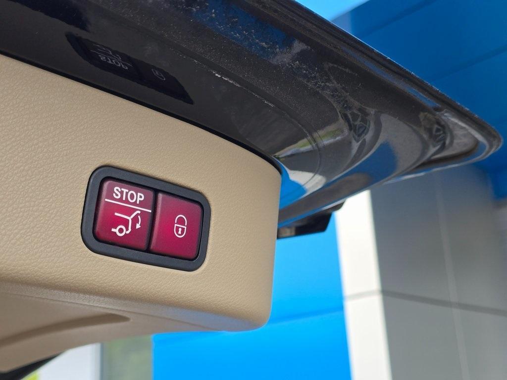 used 2013 Mercedes-Benz GL-Class car, priced at $9,899