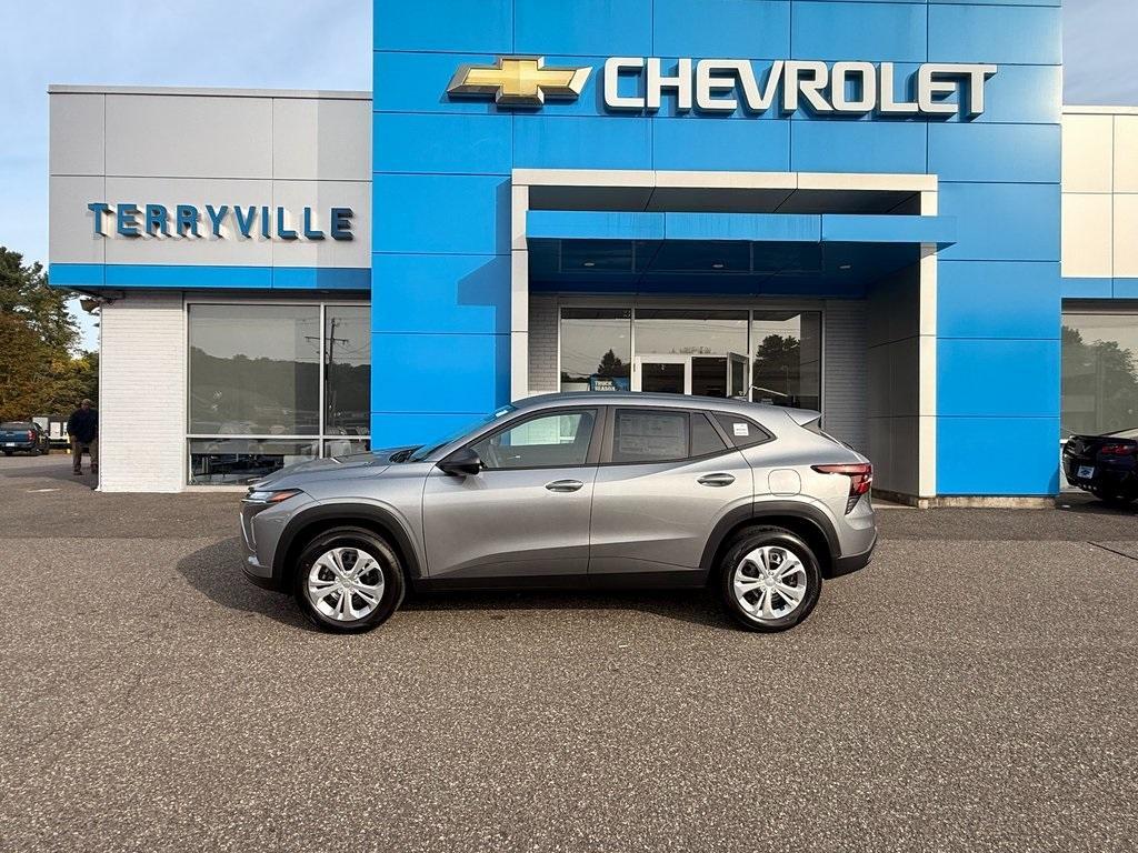 new 2025 Chevrolet Trax car, priced at $21,556