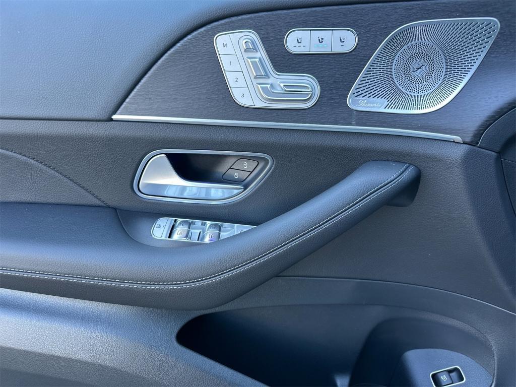 new 2026 Mercedes-Benz GLE 450 car, priced at $77,465