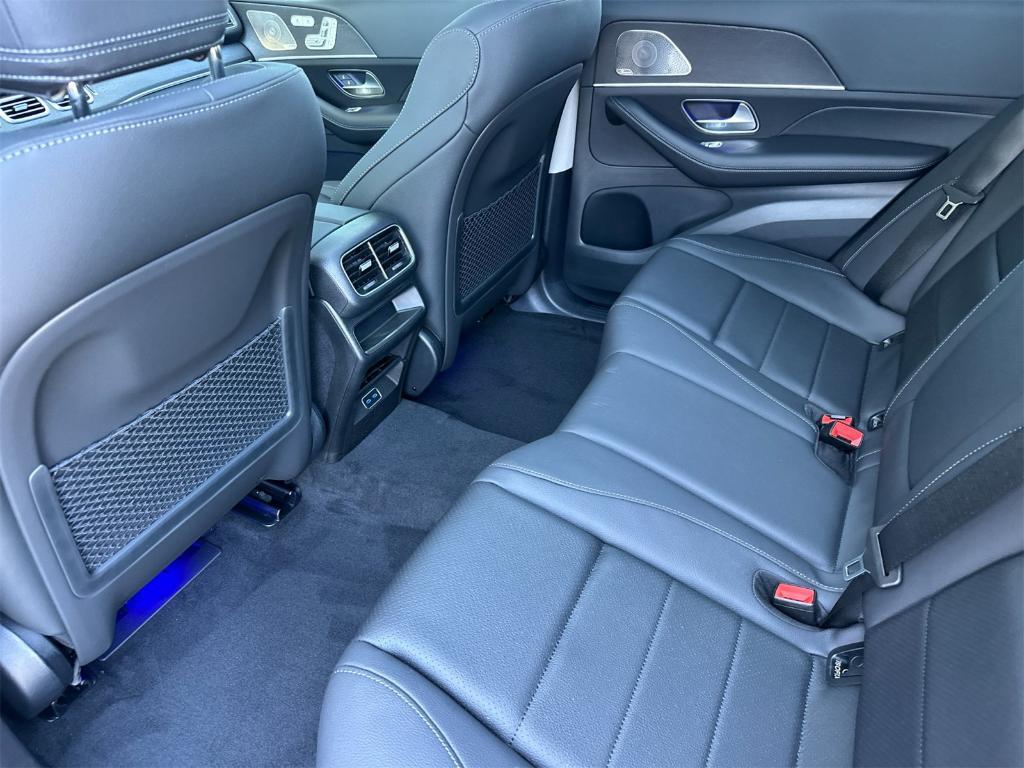 new 2026 Mercedes-Benz GLE 450 car, priced at $77,465