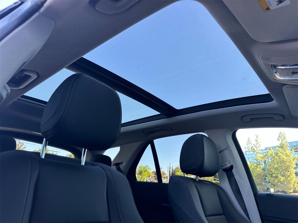 new 2026 Mercedes-Benz GLE 450 car, priced at $77,465