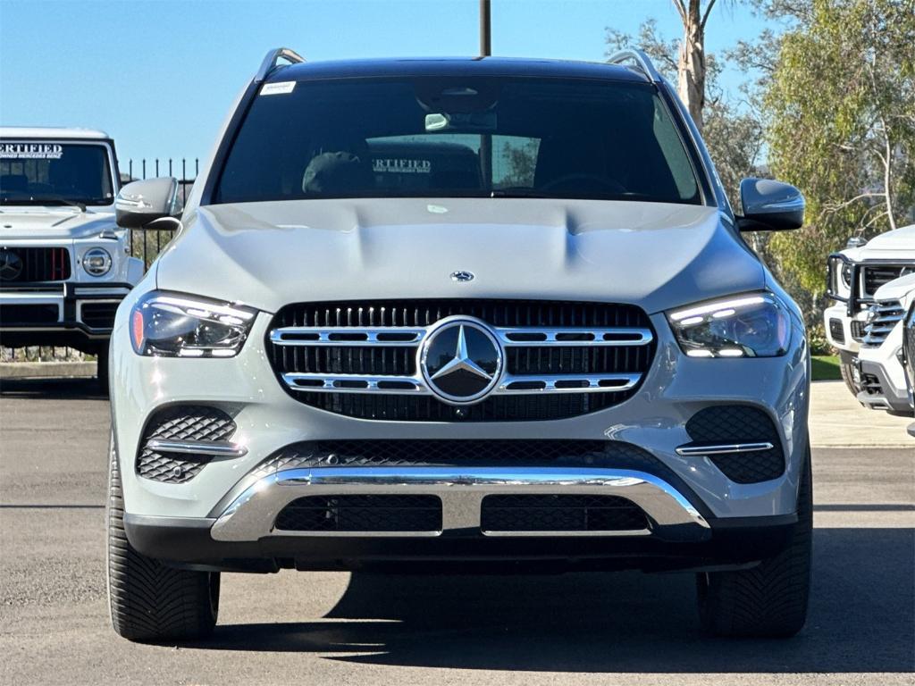 new 2025 Mercedes-Benz GLE 450 car, priced at $85,665