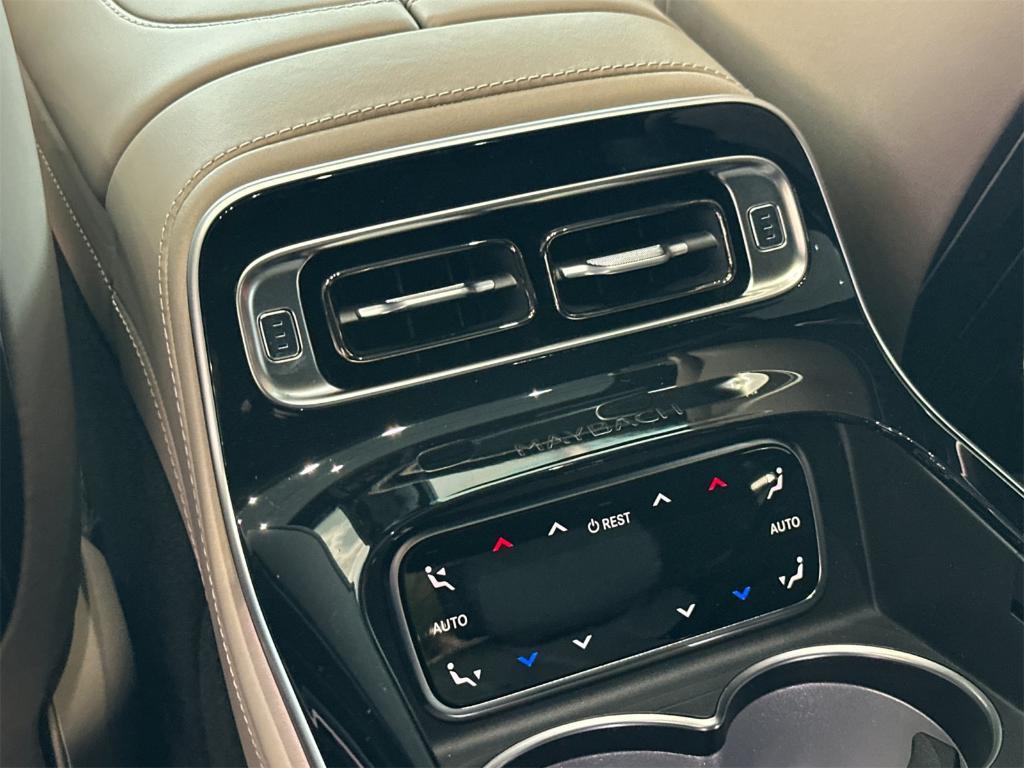 new 2025 Mercedes-Benz Maybach S 680 car, priced at $342,250