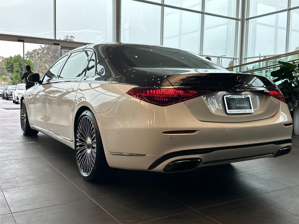 new 2025 Mercedes-Benz Maybach S 680 car, priced at $342,250