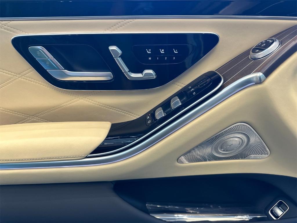 new 2025 Mercedes-Benz AMG S 63 E car, priced at $238,510