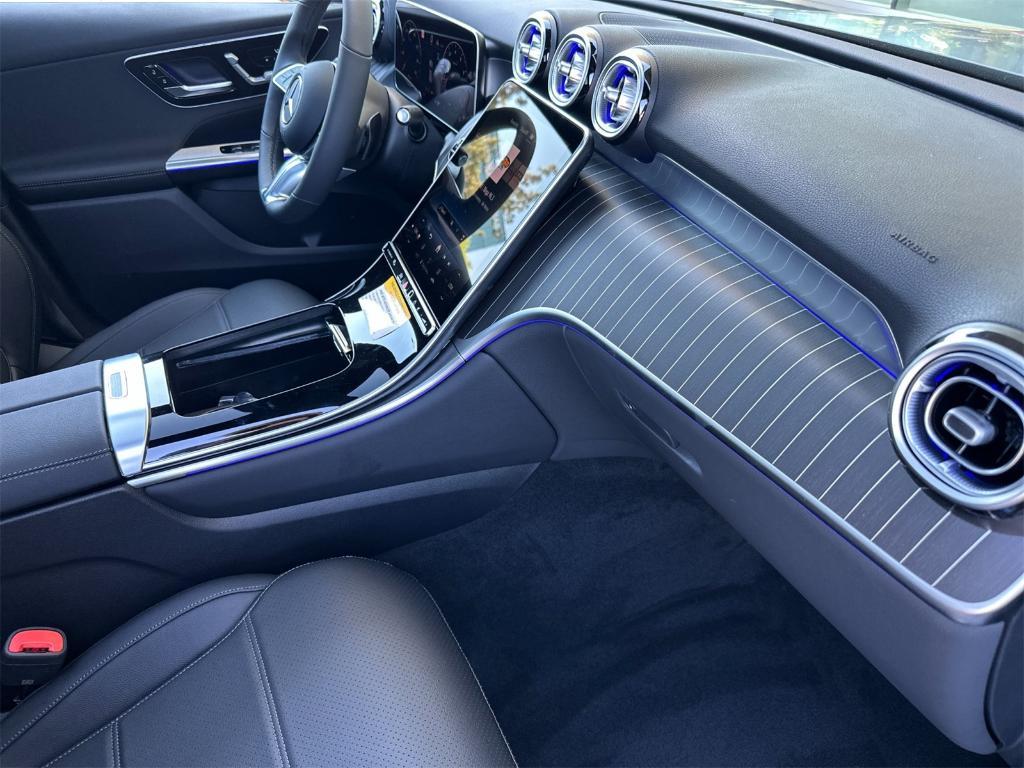 new 2025 Mercedes-Benz GLC 300 car, priced at $62,605