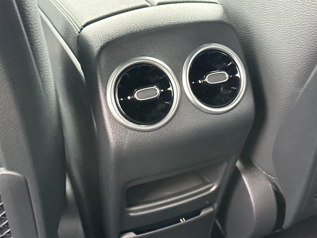 new 2025 Mercedes-Benz GLA 250 car, priced at $45,845