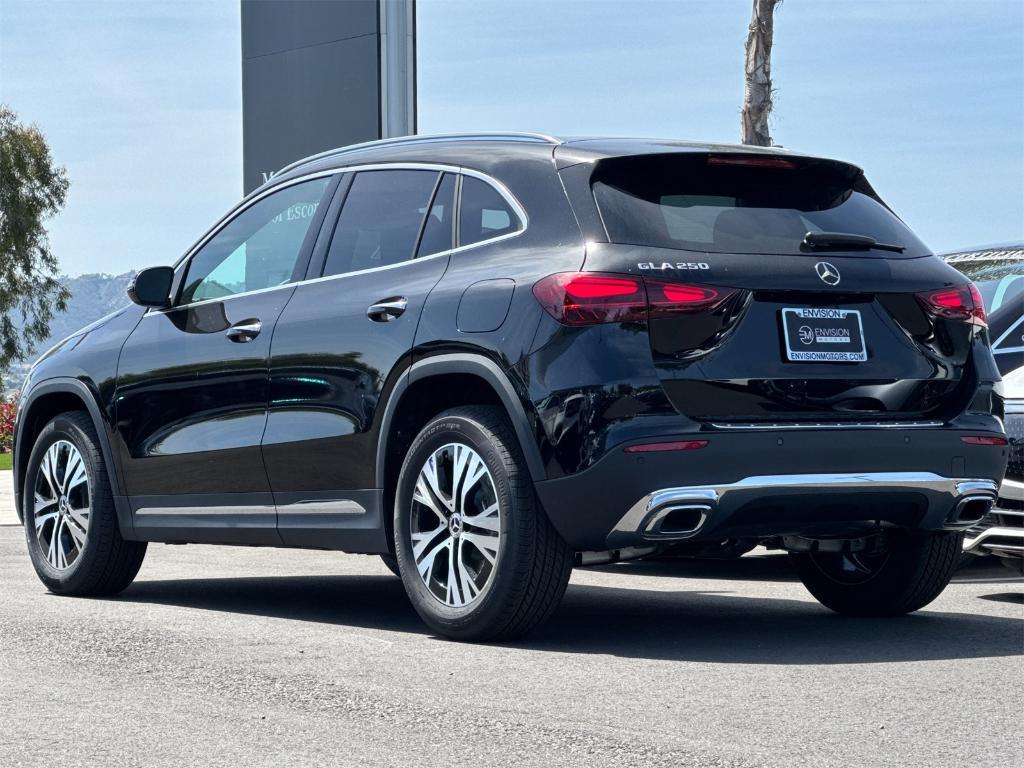 new 2025 Mercedes-Benz GLA 250 car, priced at $46,195