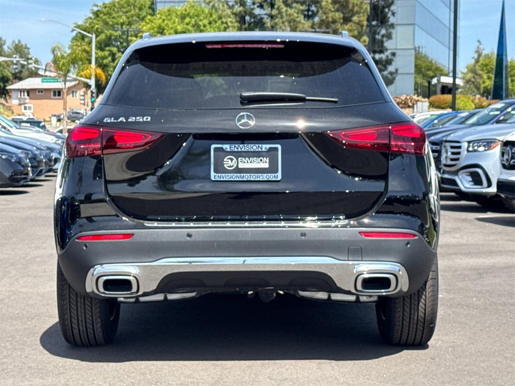 new 2025 Mercedes-Benz GLA 250 car, priced at $46,195