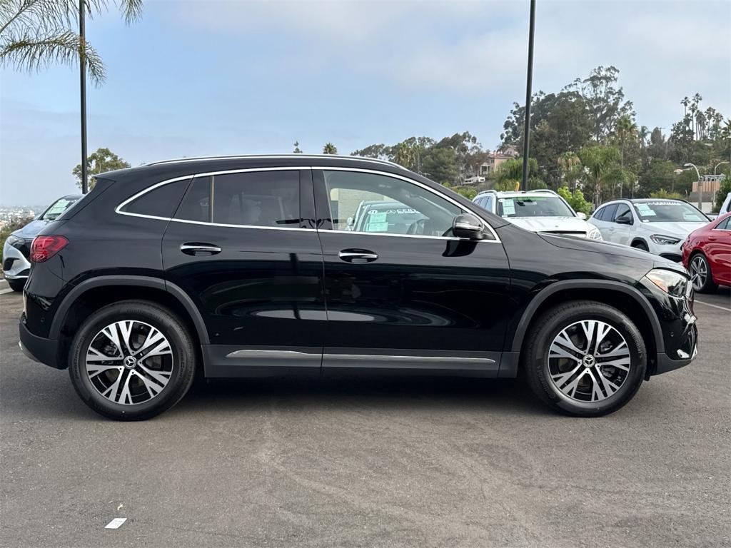 used 2025 Mercedes-Benz GLA 250 car, priced at $35,820