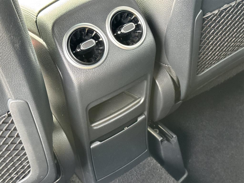used 2025 Mercedes-Benz GLA 250 car, priced at $35,820