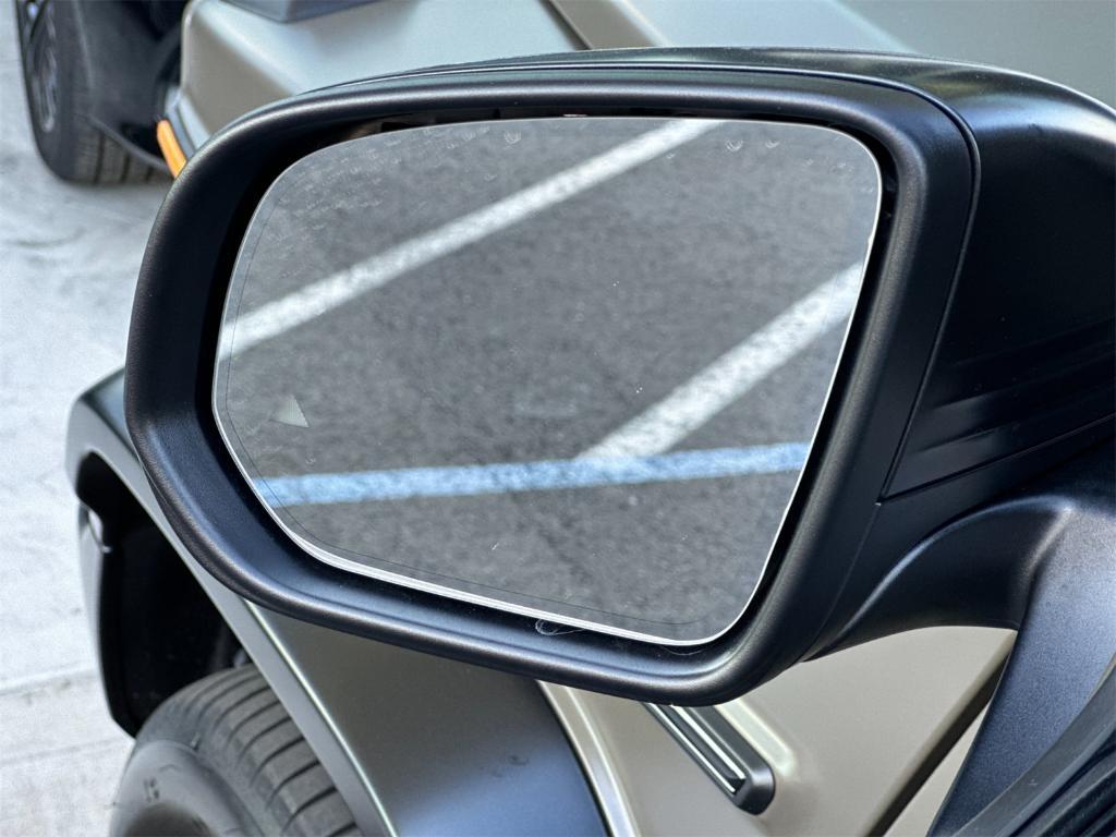 new 2025 Mercedes-Benz G-Class car, priced at $189,705