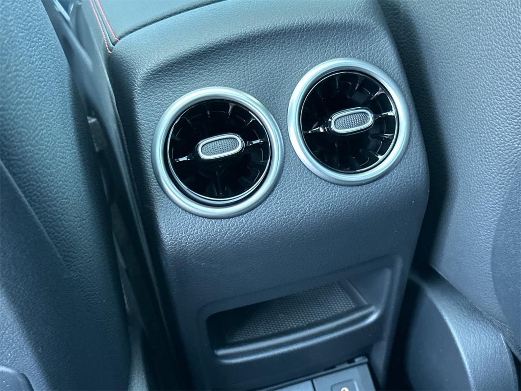 new 2025 Mercedes-Benz GLA 250 car, priced at $55,020