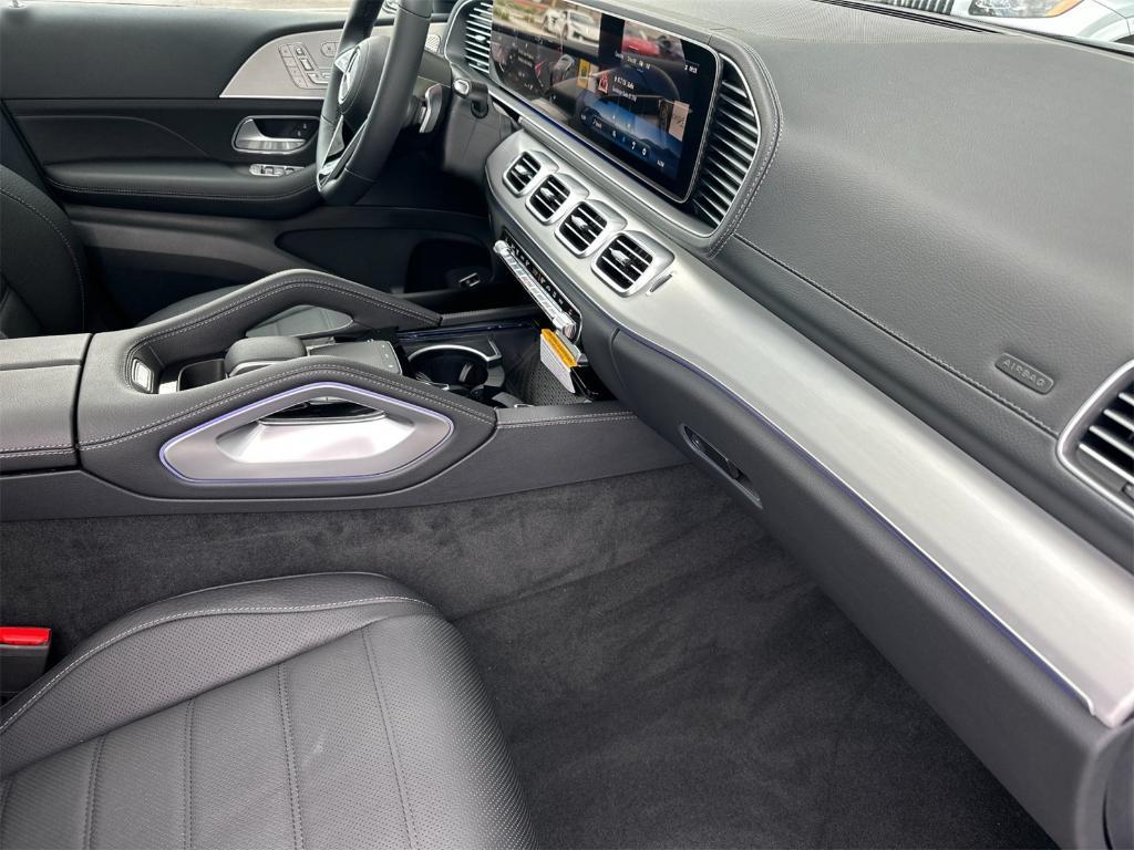 new 2026 Mercedes-Benz GLE 450 car, priced at $87,010